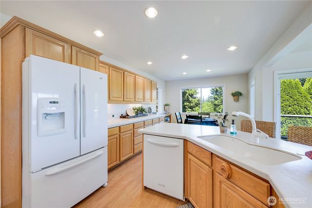 103 Deer Hollow Circle, Port Ludlow, WA 98365