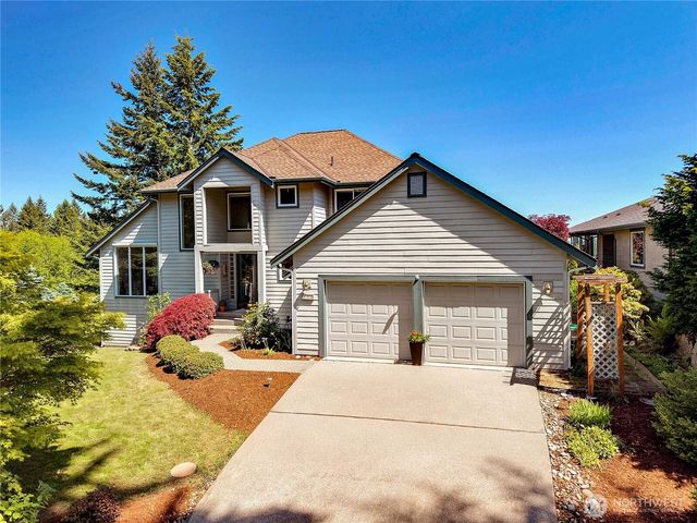 103 Deer Hollow Circle, Port Ludlow, WA 98365