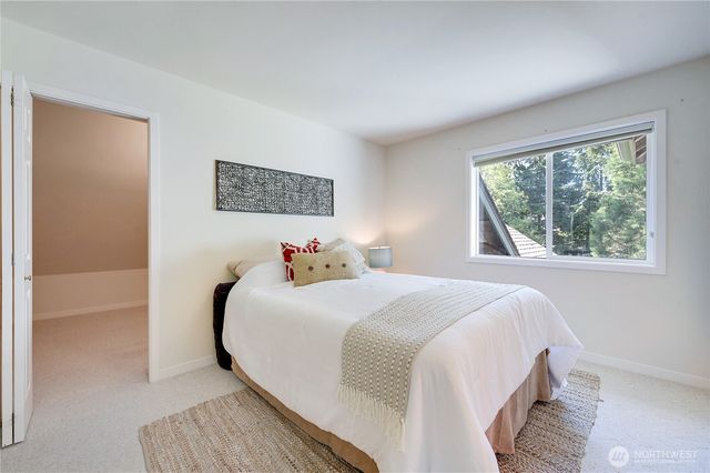103 Deer Hollow Circle, Port Ludlow, WA 98365