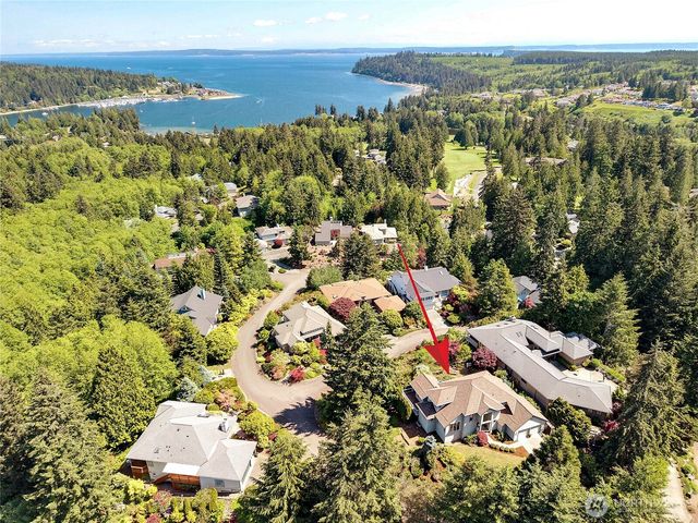 103 Deer Hollow Circle, Port Ludlow, WA 98365