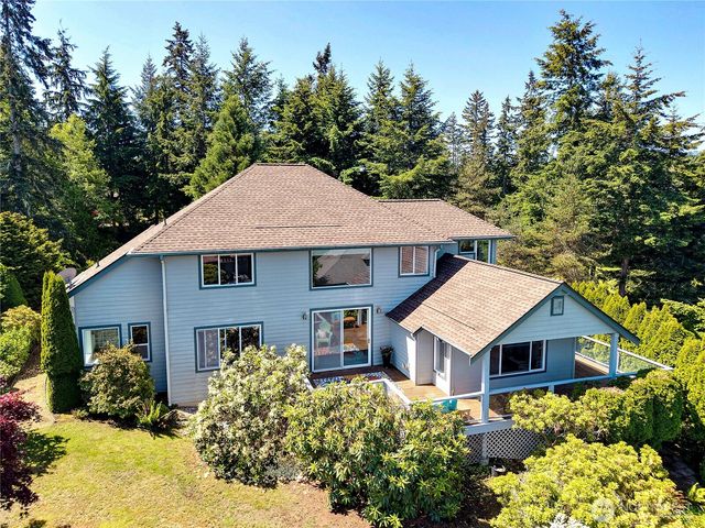 103 Deer Hollow Circle, Port Ludlow, WA 98365