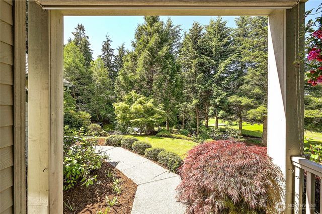 103 Deer Hollow Circle, Port Ludlow, WA 98365