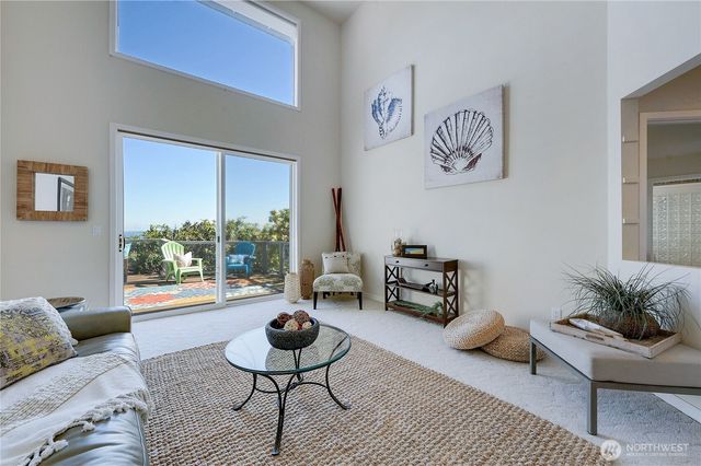103 Deer Hollow Circle, Port Ludlow, WA 98365