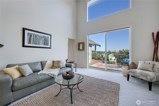 103 Deer Hollow Circle, Port Ludlow, WA 98365