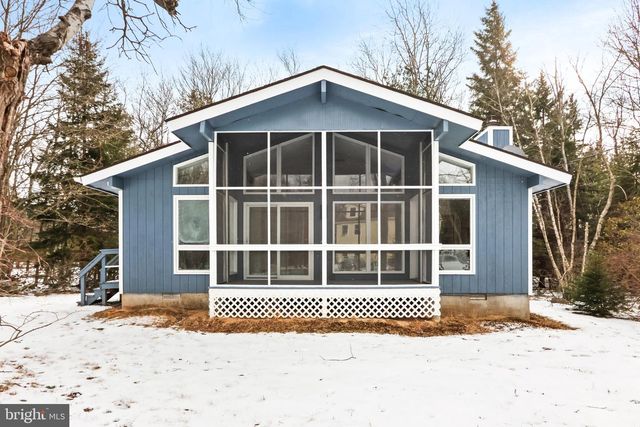 6522 RUNNYMEAD LN, Tobyhanna, PA 18466