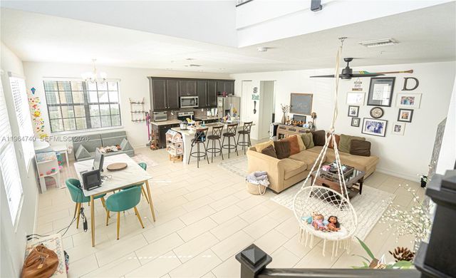 11660 SW 13th Court, Pembroke Pines, FL 33025