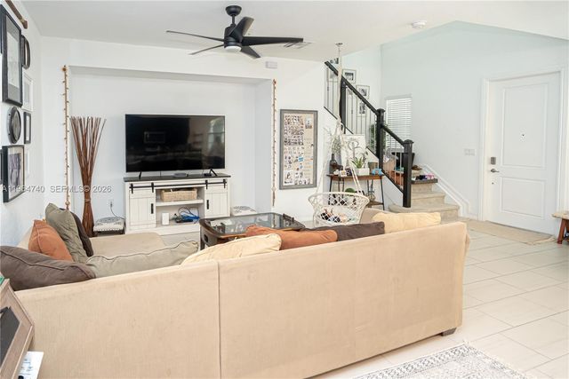 11660 SW 13th Court, Pembroke Pines, FL 33025