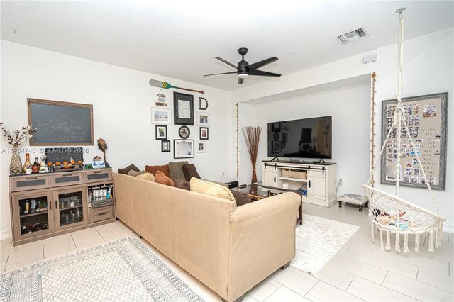 11660 SW 13th Court, Pembroke Pines, FL 33025