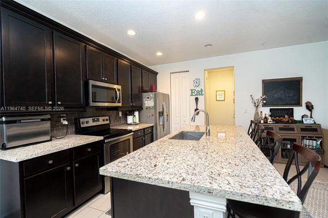 11660 SW 13th Court, Pembroke Pines, FL 33025