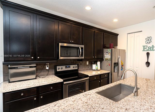 11660 SW 13th Court, Pembroke Pines, FL 33025