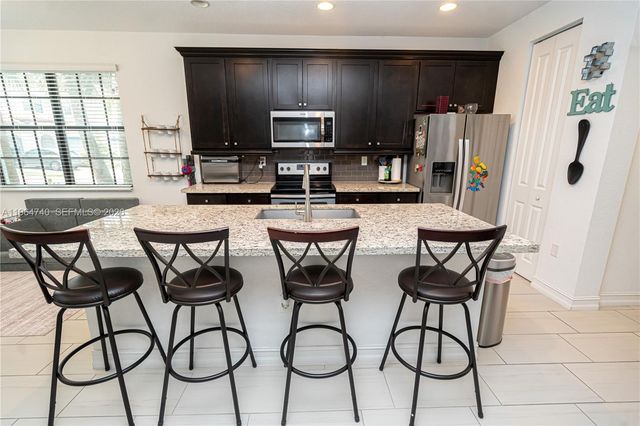 11660 SW 13th Court, Pembroke Pines, FL 33025