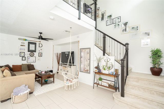 11660 SW 13th Court, Pembroke Pines, FL 33025