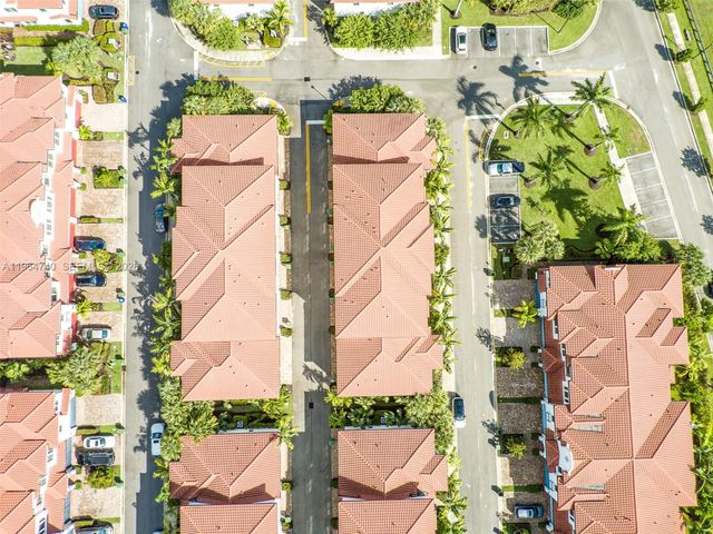 11660 SW 13th Court, Pembroke Pines, FL 33025