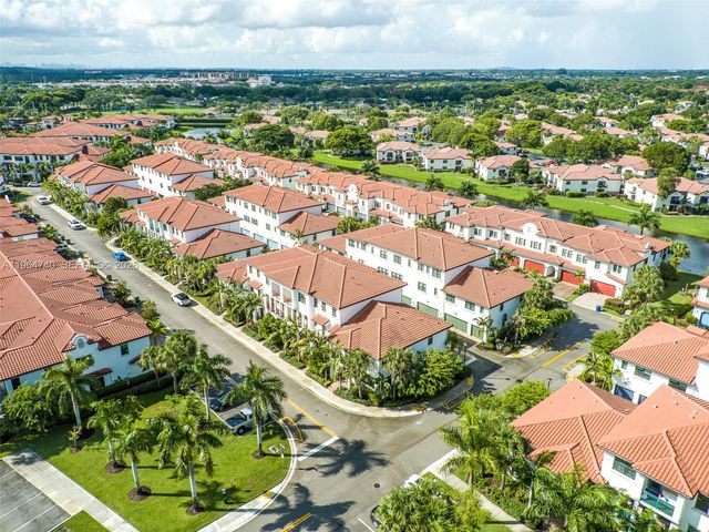 11660 SW 13th Court, Pembroke Pines, FL 33025