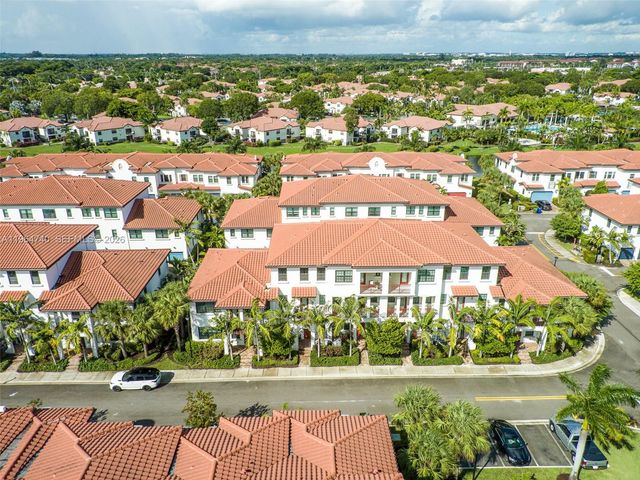 11660 SW 13th Court, Pembroke Pines, FL 33025