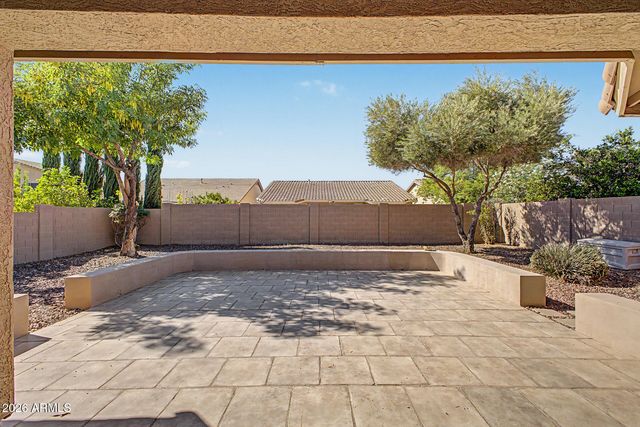 2124 W RED BIRD Road, Phoenix, AZ 85085