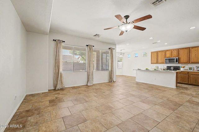 2124 W RED BIRD Road, Phoenix, AZ 85085