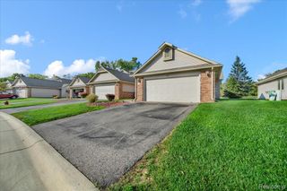 3018 Rivers Edge Drive, Wayne, MI 48184
