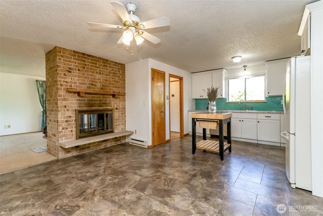 2501 64th Avenue NE, Tacoma, WA 98422