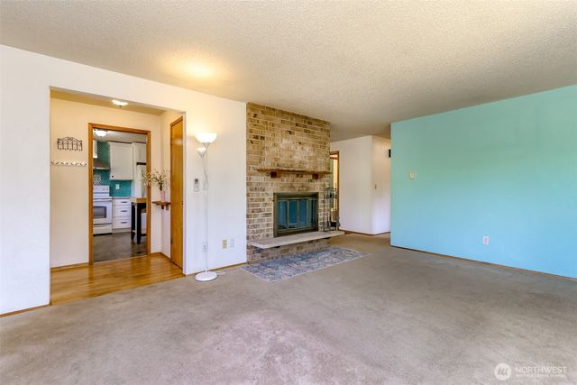 2501 64th Avenue NE, Tacoma, WA 98422