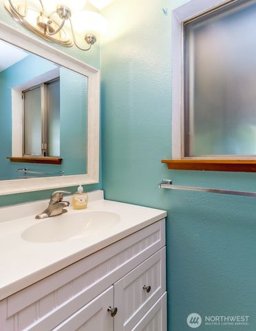 2501 64th Avenue NE, Tacoma, WA 98422
