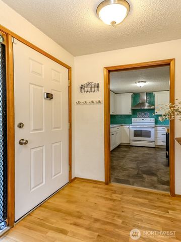 2501 64th Avenue NE, Tacoma, WA 98422