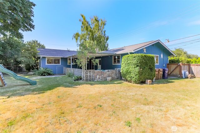 2501 64th Avenue NE, Tacoma, WA 98422