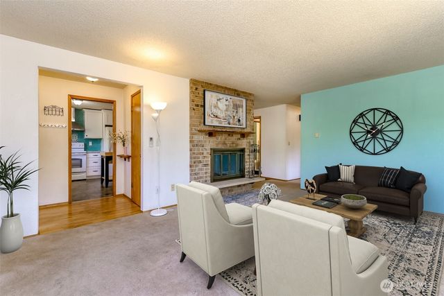 2501 64th Avenue NE, Tacoma, WA 98422