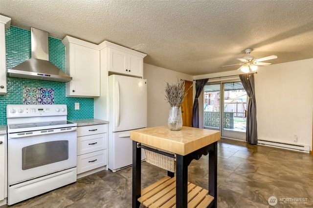 2501 64th Avenue NE, Tacoma, WA 98422