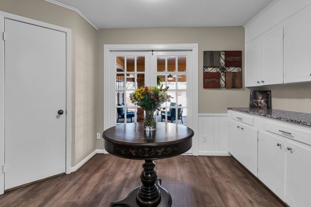 1800 Cardinal St, Longview, TX 75601