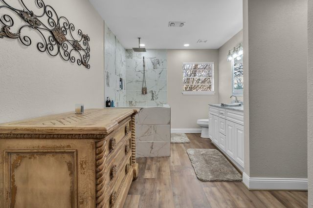 1800 Cardinal St, Longview, TX 75601
