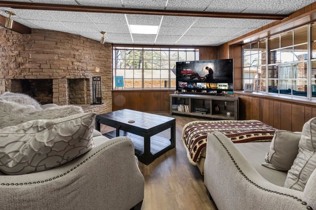 1800 Cardinal St, Longview, TX 75601