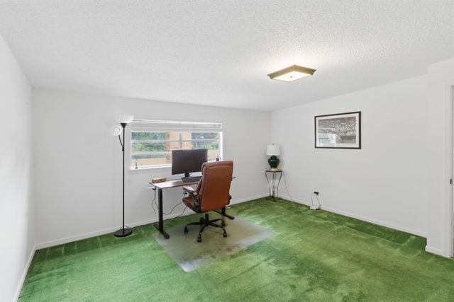 1800 Cardinal St, Longview, TX 75601