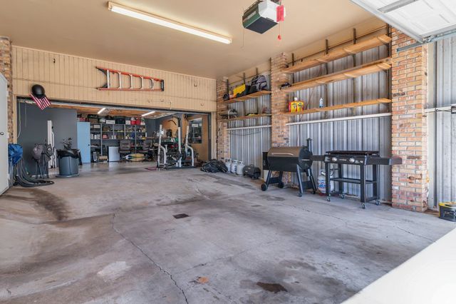1800 Cardinal St, Longview, TX 75601