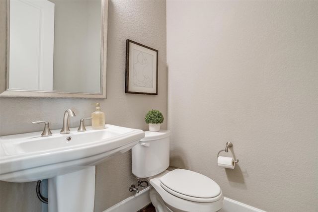 3605 W 5th Street, Fort Worth, TX 76107