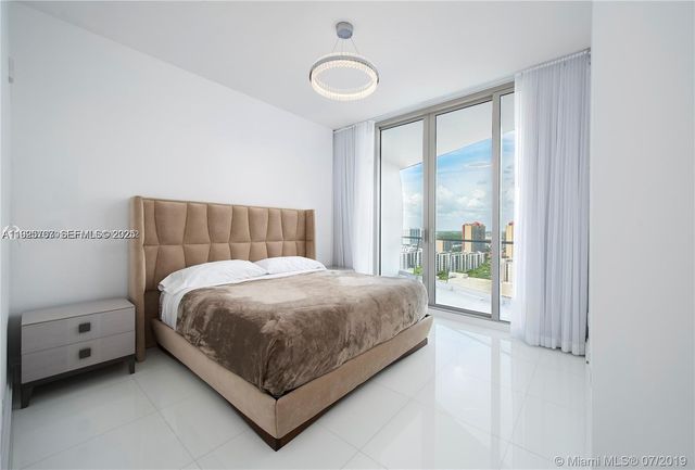 16901 Collins Ave 1905, Sunny Isles Beach, FL 33160