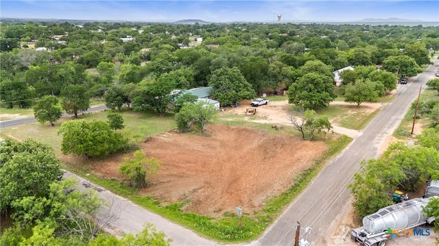 336 E Stonecastle Drive, Granite Shoals, TX 78654
