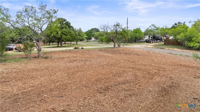 336 E Stonecastle Drive, Granite Shoals, TX 78654