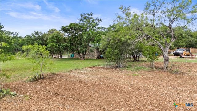 336 E Stonecastle Drive, Granite Shoals, TX 78654