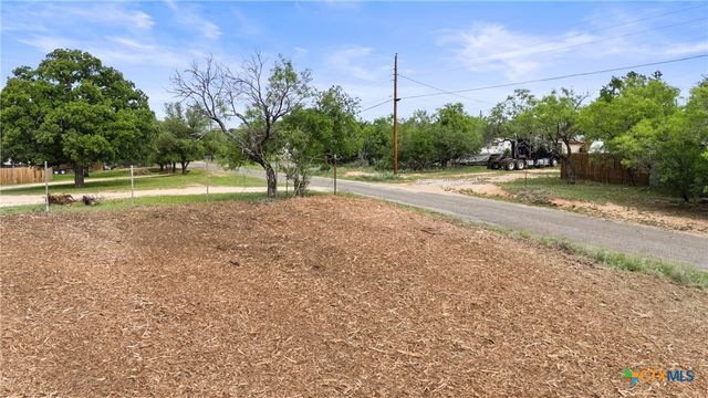 336 E Stonecastle Drive, Granite Shoals, TX 78654