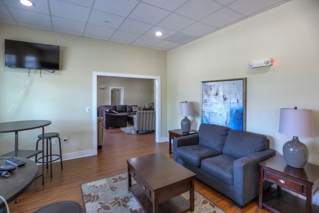 2197 Nolensville Pike Apt 325, Nashville, TN 37211