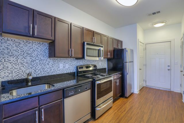 2197 Nolensville Pike Apt 325, Nashville, TN 37211
