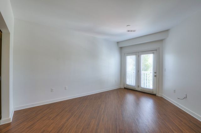 2197 Nolensville Pike Apt 325, Nashville, TN 37211