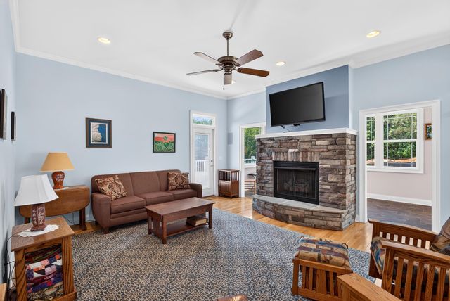710 Man of War Court, Inman, SC 29349