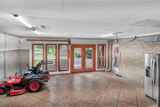1911 Harrison Avenue, Paris, TX 75460