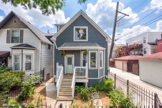 3123 W Cortland Street, Chicago, IL 60647
