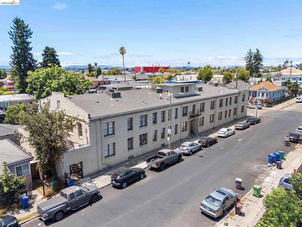 Image 28 of property listing at 4609 Bond St, Oakland, CA 94601