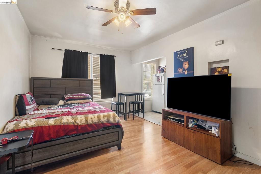 Image 6 of property listing at 4609 Bond St, Oakland, CA 94601