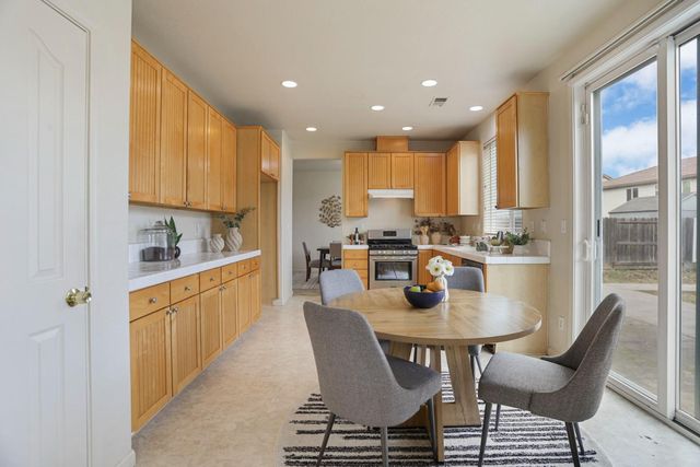 2775 Keyser Dr, Stockton, CA 95212