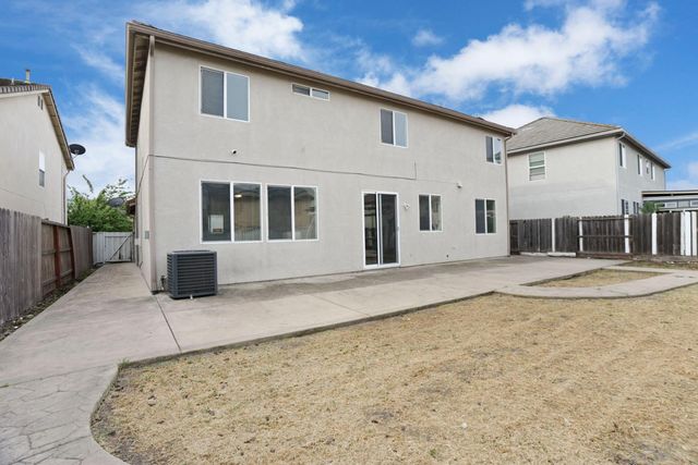 2775 Keyser Dr, Stockton, CA 95212